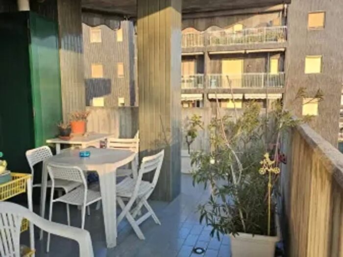 Appartamento trilocale in affitto in Via Antonio Cesari, Milano