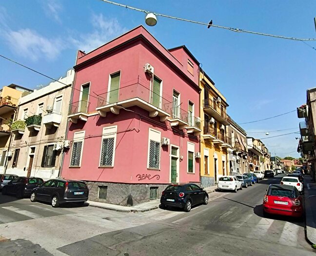 Appartamento bilocale in vendita in Via Stella, Catania