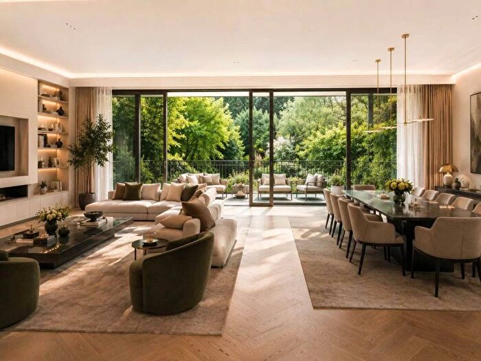 Appartamento con 5 locali in affitto in Moscova, Milano