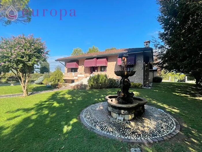 Casa con 5 locali in vendita in Via Frascada, Brugnera