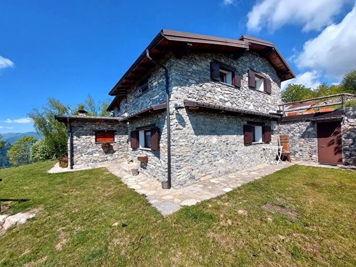 Casa trilocale in affitto in Frazione Quarzina Borgata Biranco, Ormea