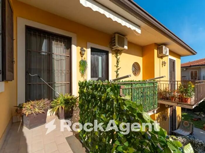 Appartamento trilocale in vendita in Via M Amari, Trecastagni