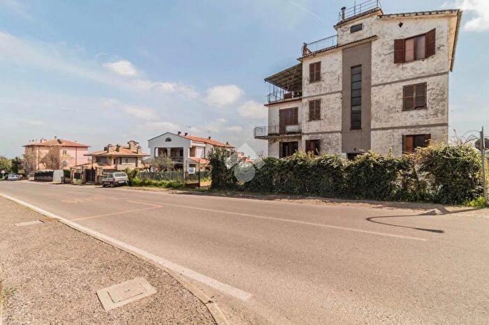 Appartamento con 5 locali in vendita in Via di San Vincenzo, Bassano Romano