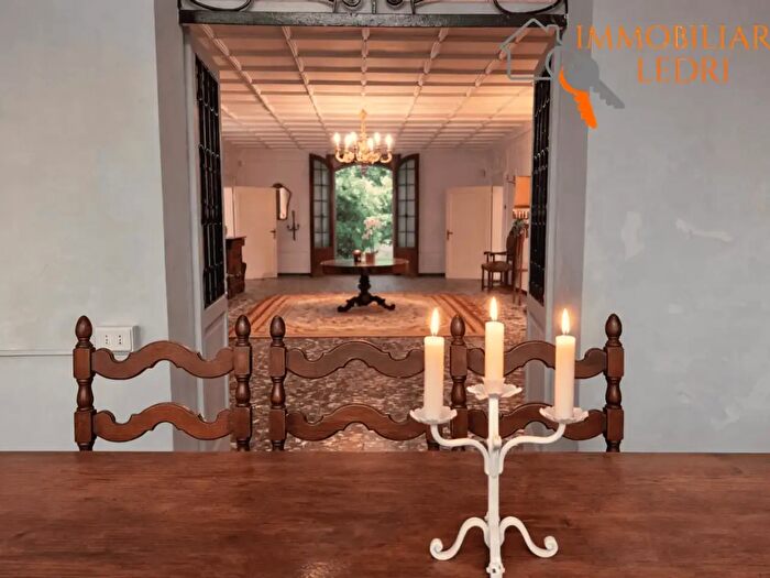 Casa in vendita in Via Legnago, Verona