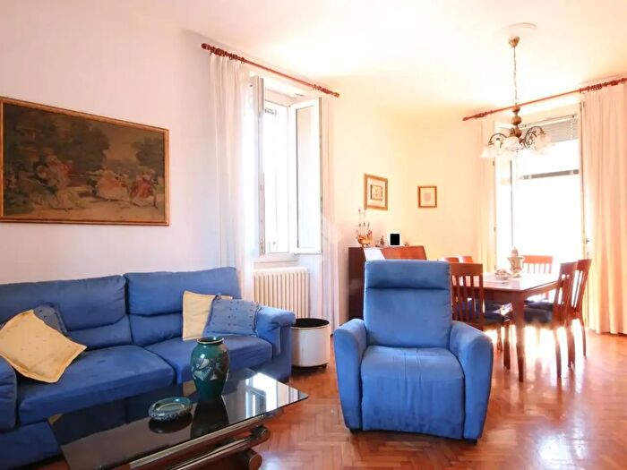 Appartamento quadrilocale in vendita in Via Giornate, Cernobbio