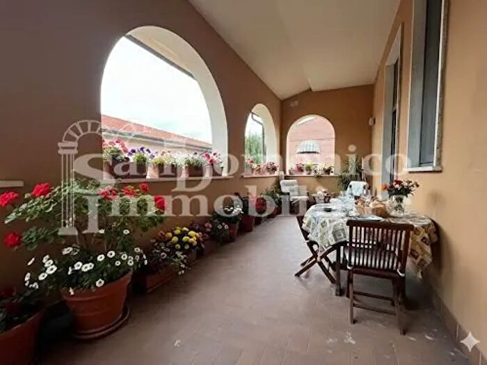 Casa con 12 locali in vendita in Pisa