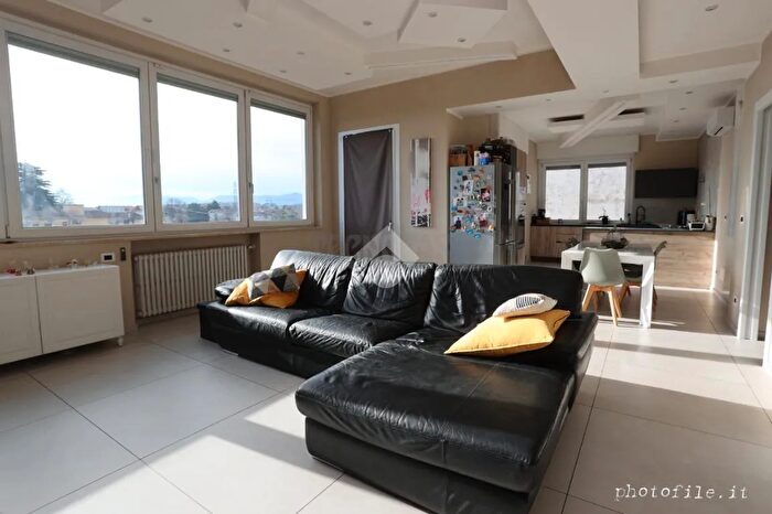 Casa quadrilocale in vendita in Via Stresa, Rivoli