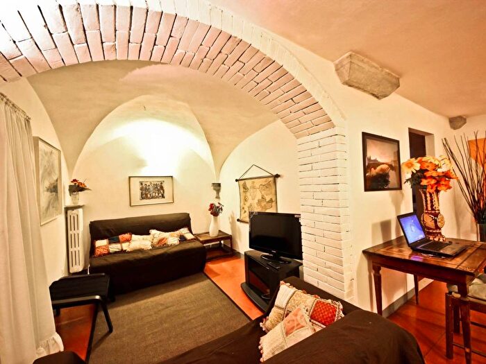 Appartamento bilocale in affitto in Borgo degli Albizi, Duomo, Firenze