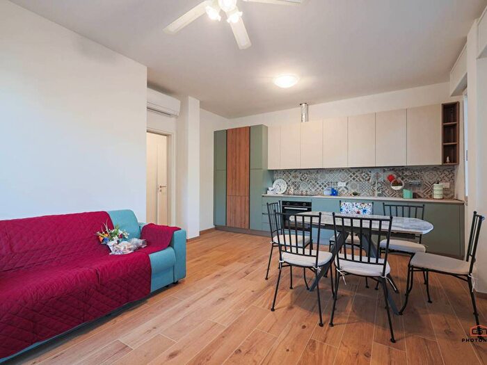 Appartamento trilocale in affitto in Via Mantegna, Mare, Cervia