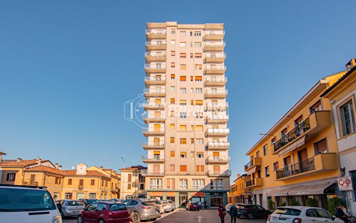 Appartamento bilocale in vendita in Piazza Silvabella, Mortara