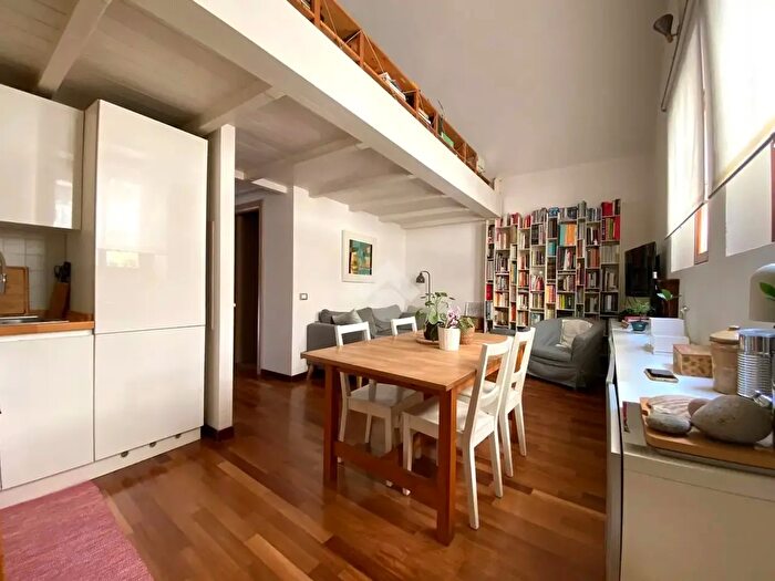 Appartamento trilocale in vendita in Via San Fabiano, Prato