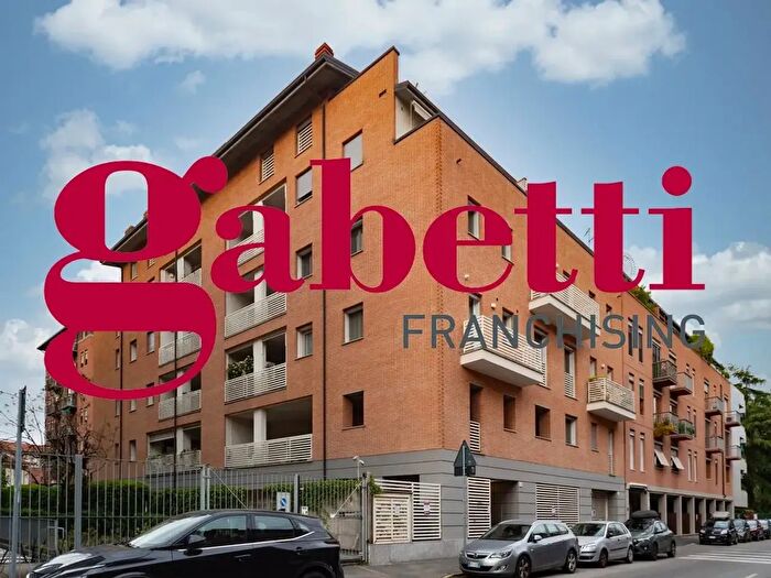 Appartamento trilocale in vendita in Via Monterotondo, Milano