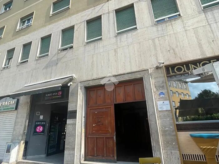 Appartamento trilocale in vendita in Via Perasso, Benevento
