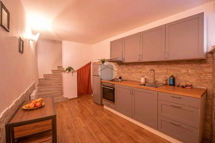 Appartamento trilocale in vendita in Via Generale Armando Diaz, Magliano Sabina