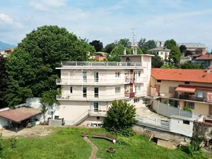 Casa con 5 locali in vendita in Via Re Arduino, Volpiano