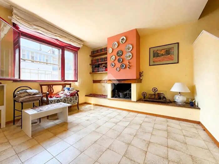 Appartamento con 6 locali in vendita in Via Carlo Darwin, Arezzo
