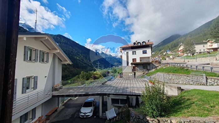 Appartamento con 5 locali in vendita in Vermiglio