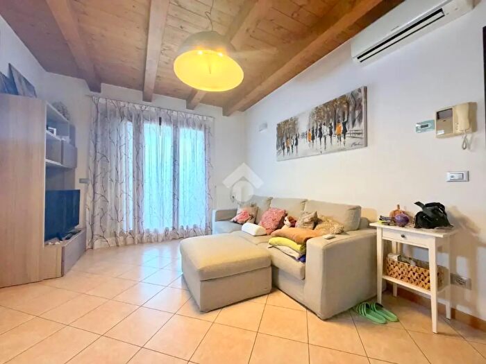 Appartamento trilocale in vendita in Via della Laguna, Palazzolo Dello Stella