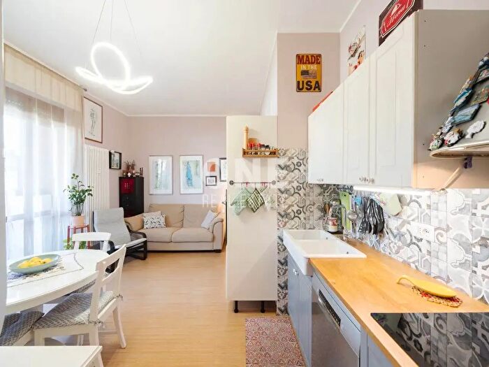 Appartamento bilocale in vendita in Via Bruno Sangalli, Monza