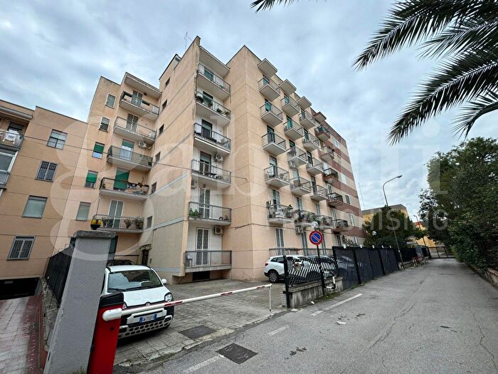 Appartamento trilocale in vendita in Corso Alcide De Gasperi, Bari