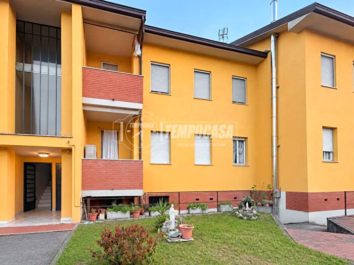 Appartamento quadrilocale in vendita in Via Giuseppe Verdi, Montanaso Lombardo