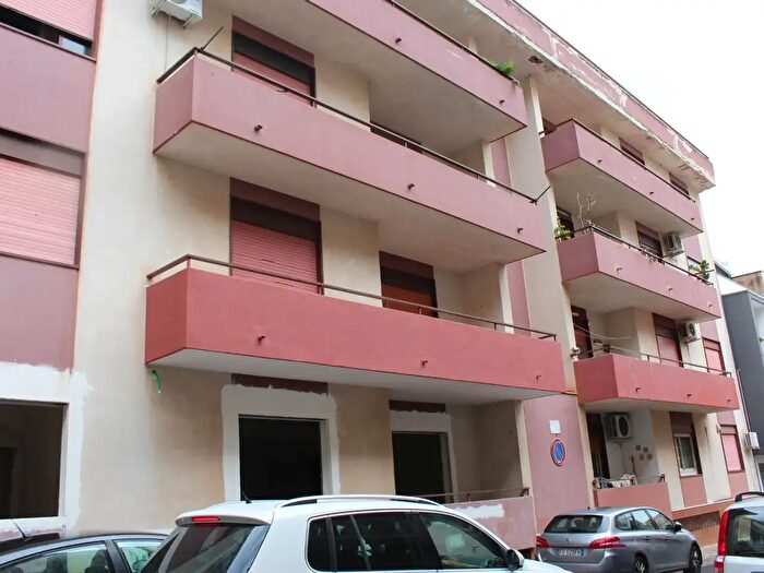 Appartamento con 5 locali in vendita in Via Messina, Cinisi