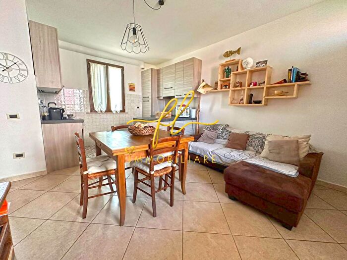 Appartamento trilocale in vendita in Rosignano Marittimo