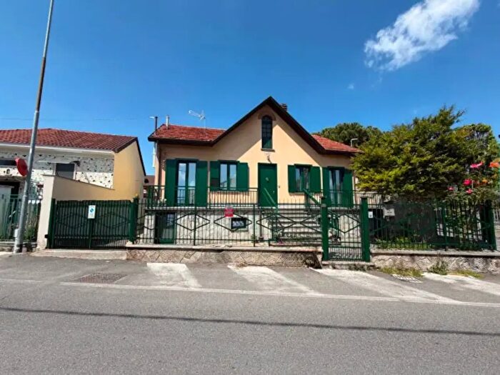 Casa con 5 locali in vendita in Via Papa Giovanni XXIII, San Mauro Torinese