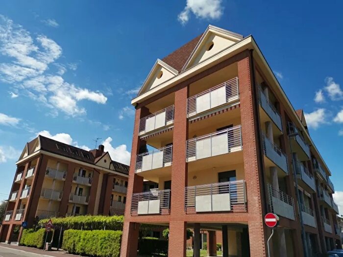 Appartamento trilocale in vendita in Via SantAgostino, Cesano Maderno