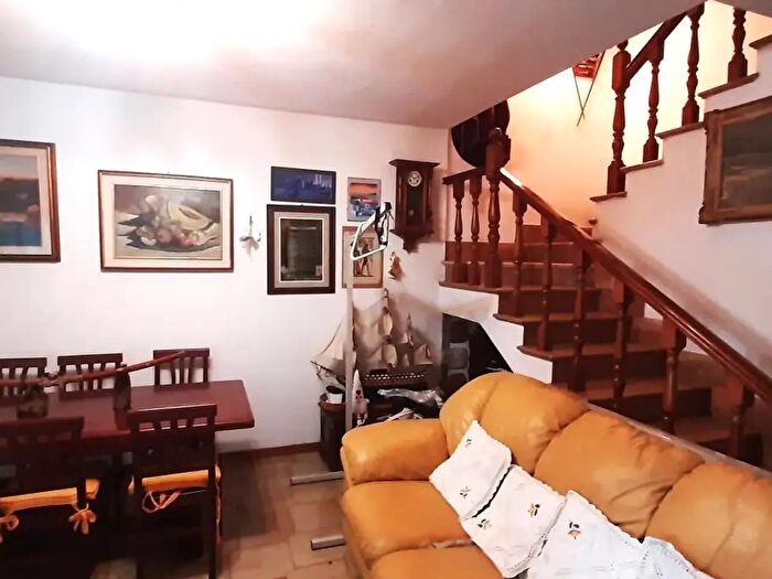 Appartamento con 5 locali in vendita in Rosignano Marittimo