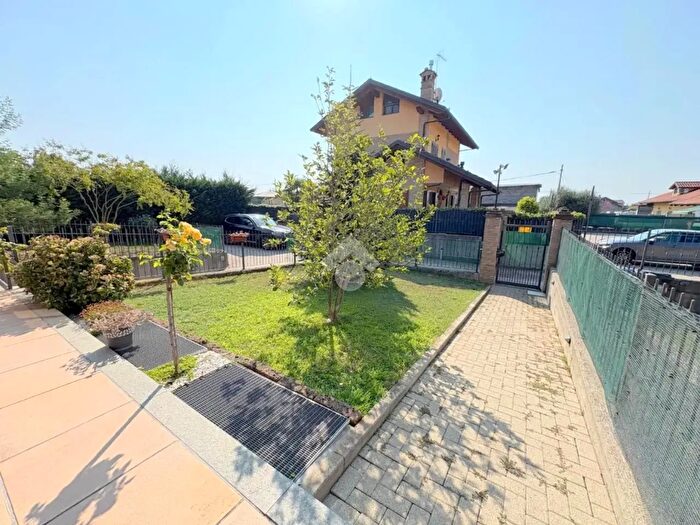 Casa con 5 locali in vendita in Via Brunero, San Maurizio Canavese