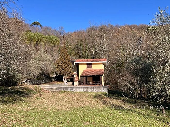 Casa quadrilocale in vendita in Mulazzo