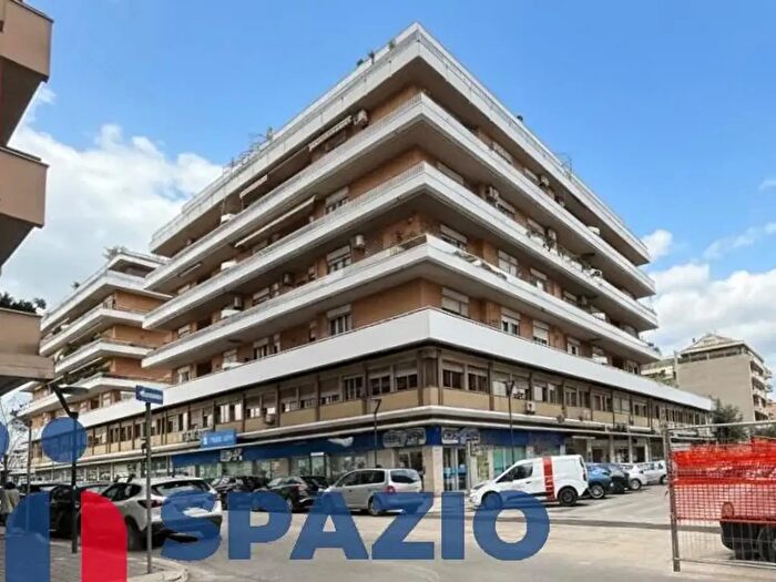 Appartamento con 6 locali in vendita in Via Latina, Pescara