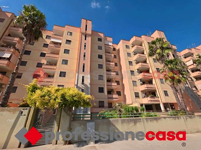 Appartamento quadrilocale in vendita in Via del Tintoretto, San Giorgio Ionico