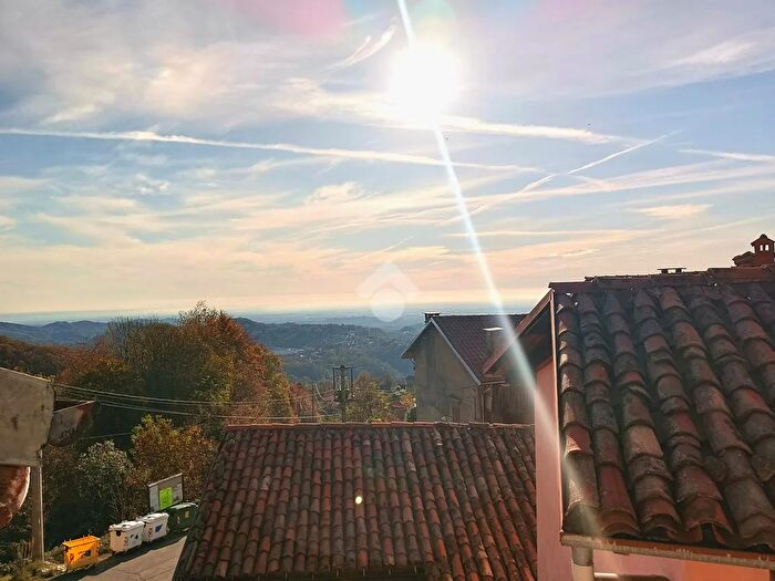 Casa con 5 locali in vendita in Frazione Capomosso, Valdilana