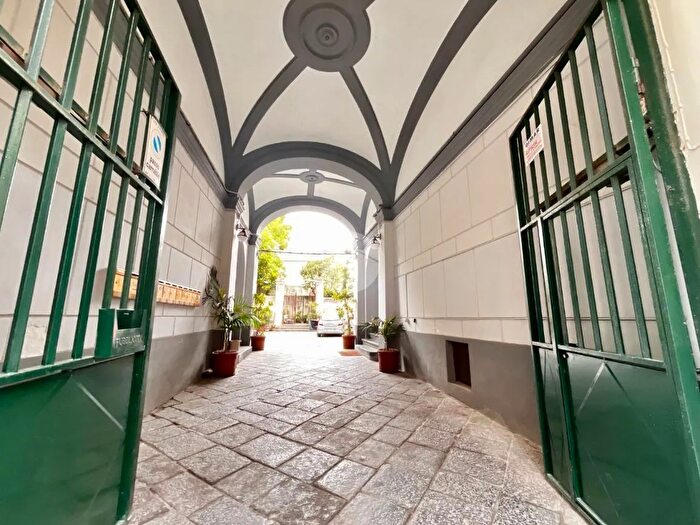 Appartamento bilocale in vendita in Via M Naldi, Portici