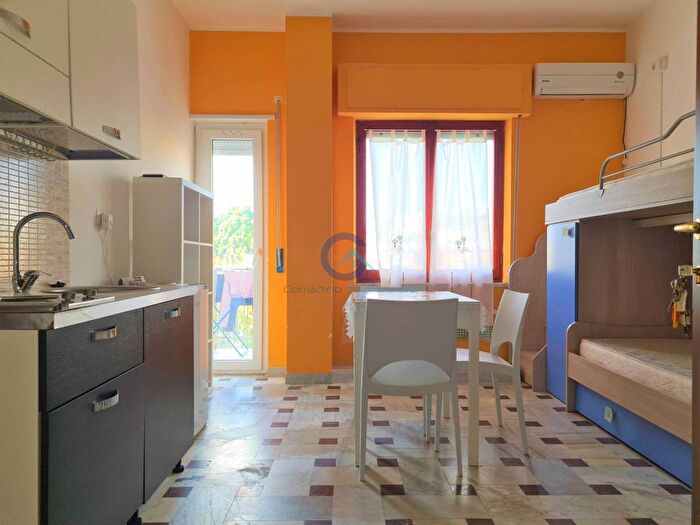 Appartamento monolocale in affitto in Catanzaro Lido, Catanzaro