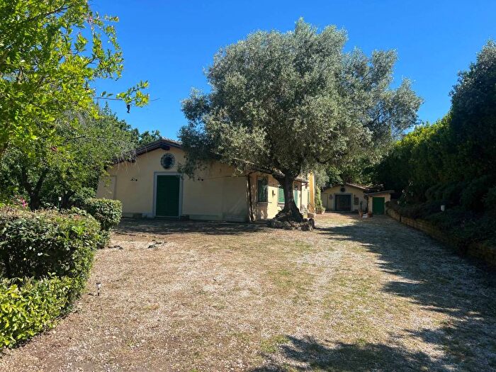 Casa con 5 locali in affitto in Via Monte Quadraro, Sacrofano