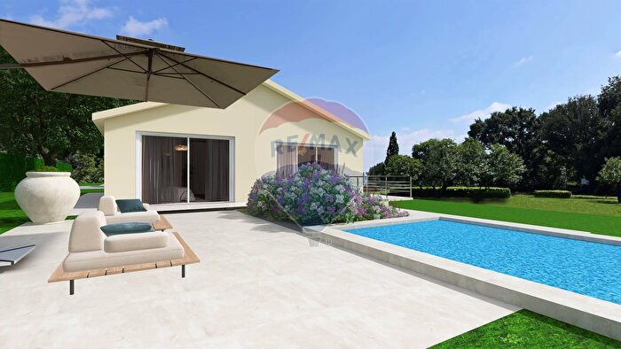 Casa con 8 locali in vendita in Campagnano Di Roma