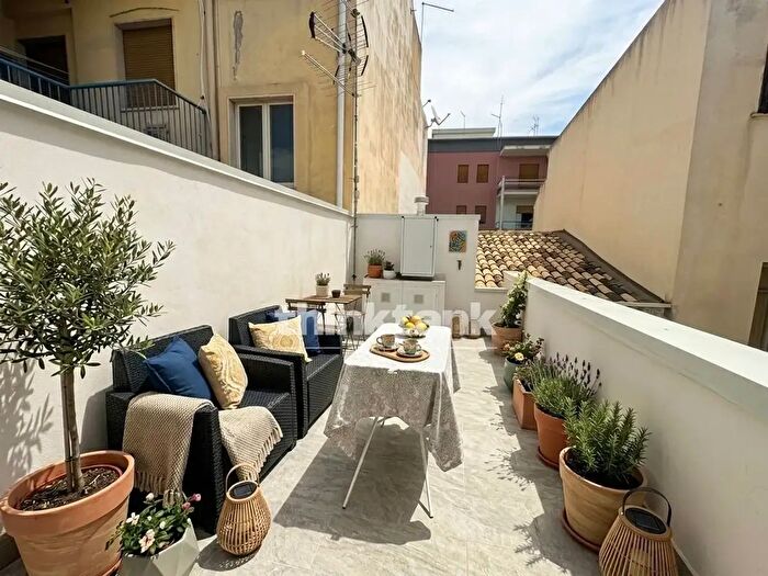 Appartamento bilocale in vendita in Via Piave, Siracusa