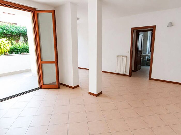 Appartamento trilocale in affitto in Viale della Cristallina, Sesto Città, Sesto Fiorentino