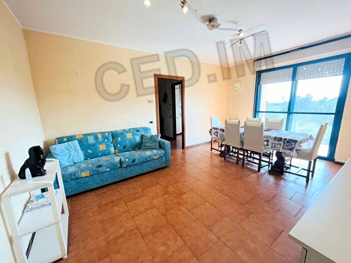 Appartamento trilocale in affitto in Via Aldo Moro, San Giovanni, Rho