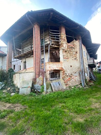 Casa quadrilocale in vendita in Frazione Boschi, Barbania
