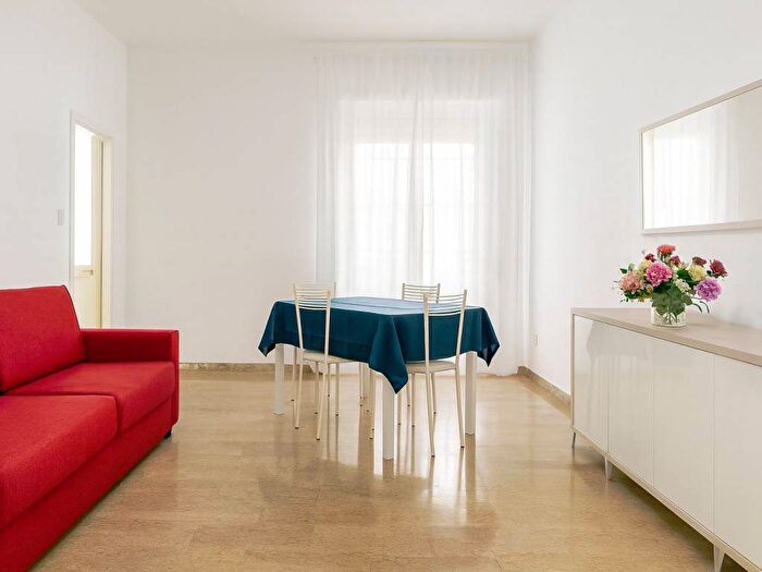 Appartamento trilocale in affitto in Via Ravenna, Mazzini Fossolo, Bologna