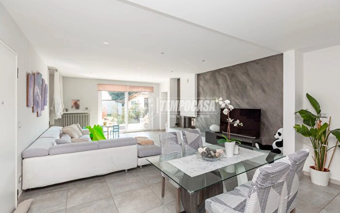 Casa con 6 locali in vendita in Marene