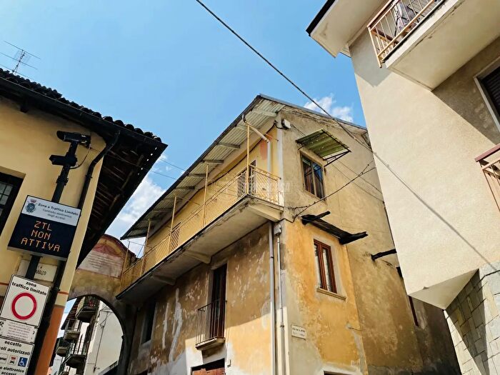 Appartamento trilocale in vendita in Via Cardinale Maurizio di Savoia, Giaveno