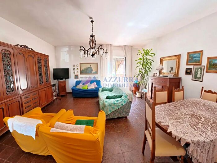 Appartamento con 5 locali in vendita in Vasto