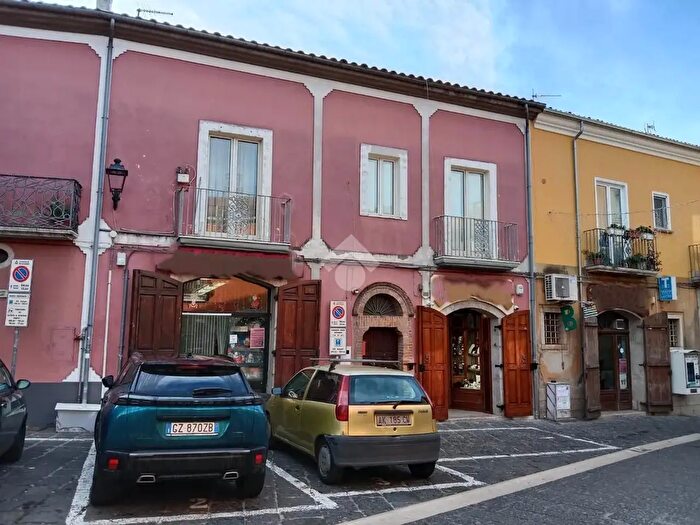 Appartamento trilocale in vendita in Piazza San Marco, Manocalzati