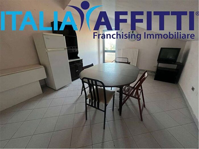 Appartamento bilocale in affitto in Via Valleparo, Torrevecchia, Torrevecchia Teatina