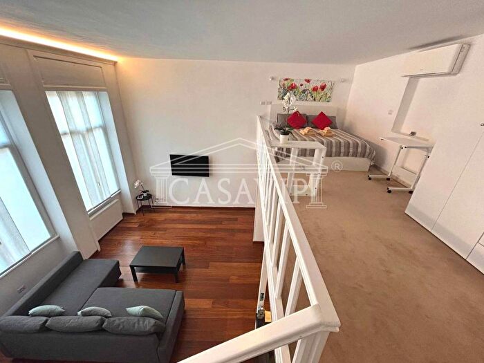 Appartamento bilocale in affitto in Via Gregoriana, Spagna, Roma